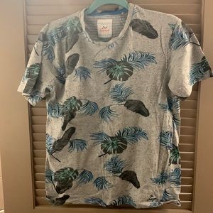 Mens SM. Denim and Flower short sleeve T shirt